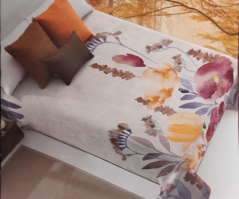 9- MANTA GALA 528 240X240 FONDO BLANCO-FLORES