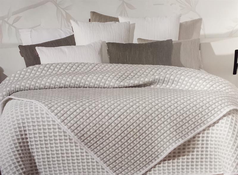 113- COLCHA KAI 250X270 C07 BEIGE