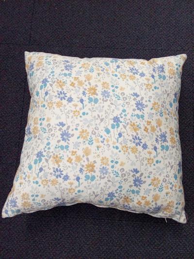 25- COJIN FLOWERS 45X45